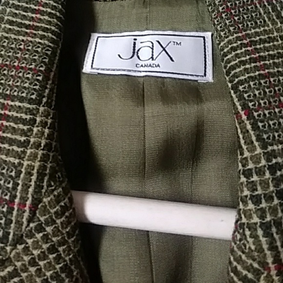 Women's jacket - Picture 2 of 4